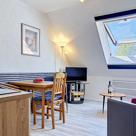 Gollwitzer Park - Insel Poel-6 By Interhome *